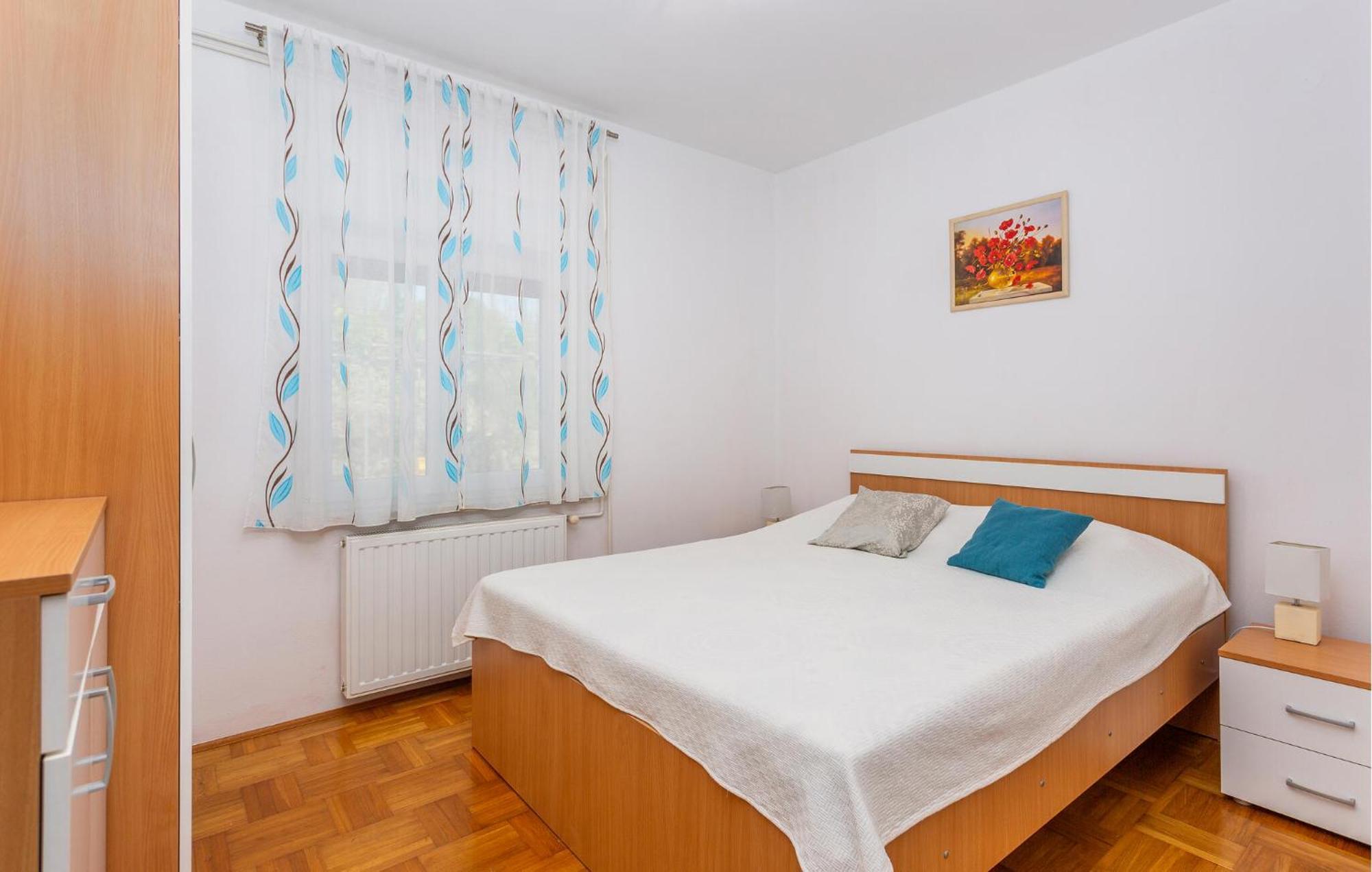 Stunning Apartment In Krk With Kitchen 크르크 외부 사진